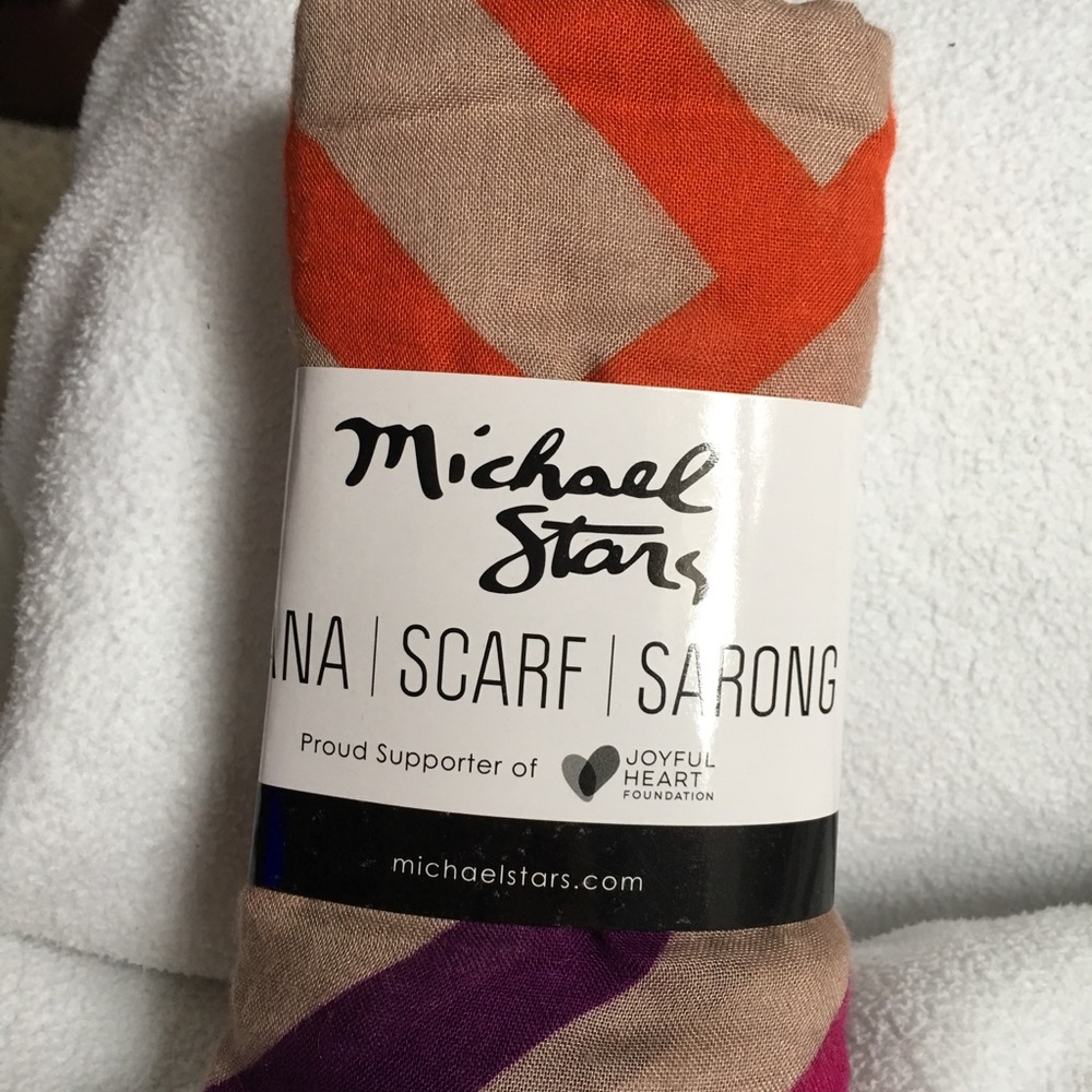 Michael Stars Ruana wrap - Picture 3 of 3